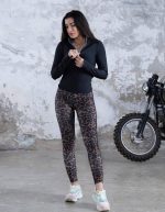 بلوز نیم زیپ لیسمینا 140035 (151) - Image 2