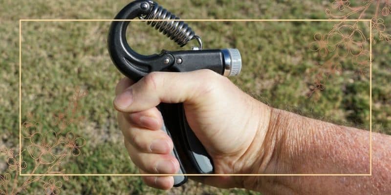  نکات مهم در تمرینات تقویت مچ با فنر